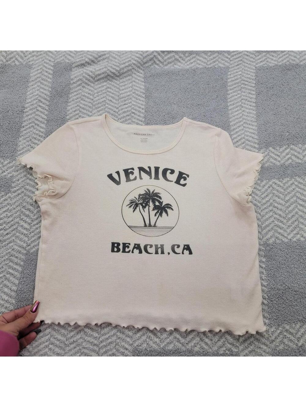 American Eagle Women's Cream Crop-top